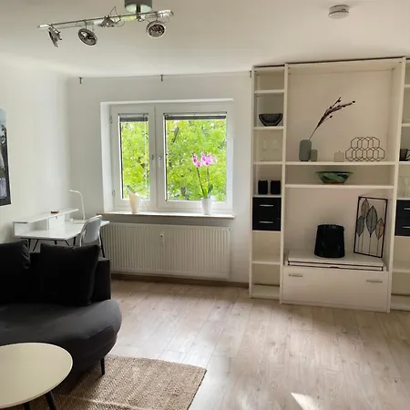 Large Flat In Bogenhausen Apartmán