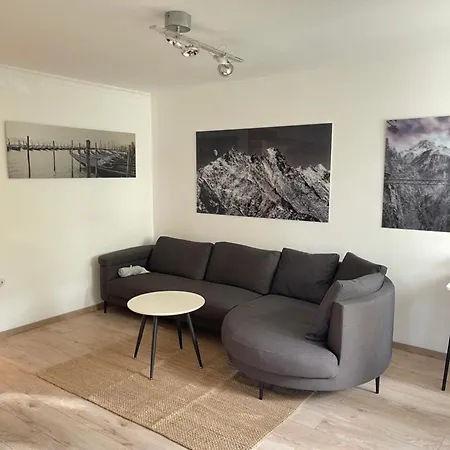 Large Flat In Bogenhausen *